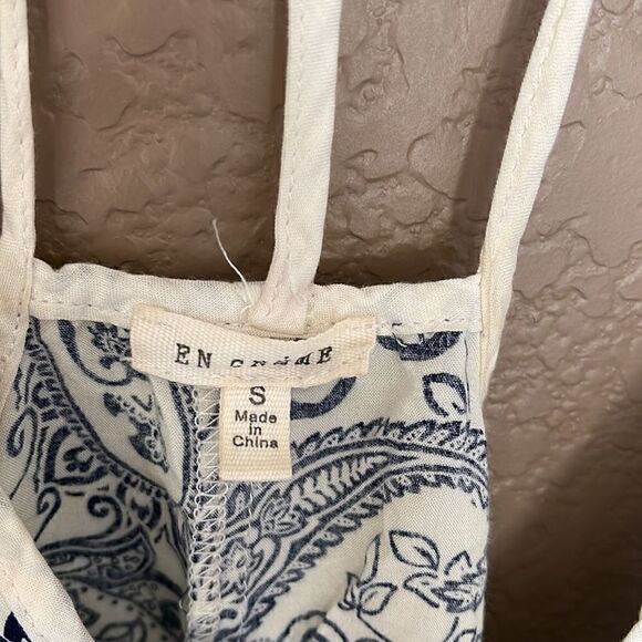 En crème tunic top size small - Picture 3 of 6